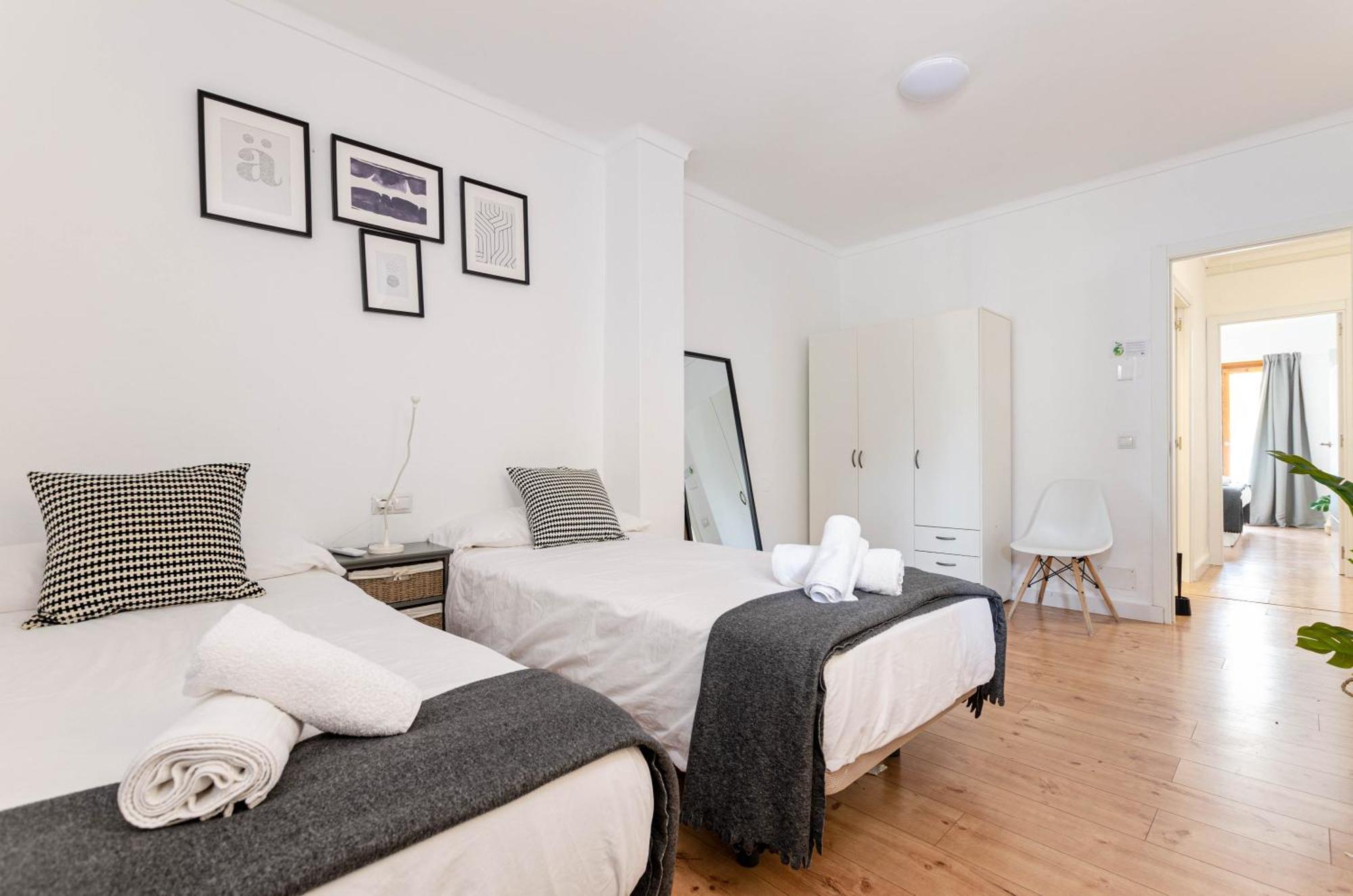 Port Apartments ポルト・ダルクディア エクステリア 写真